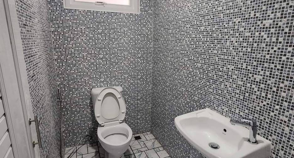 For sale office in Bang Bon, Bangkok