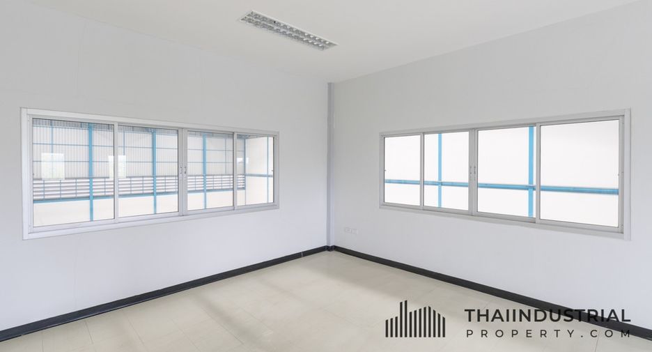 出租 仓库 在 Si Racha, Chon Buri