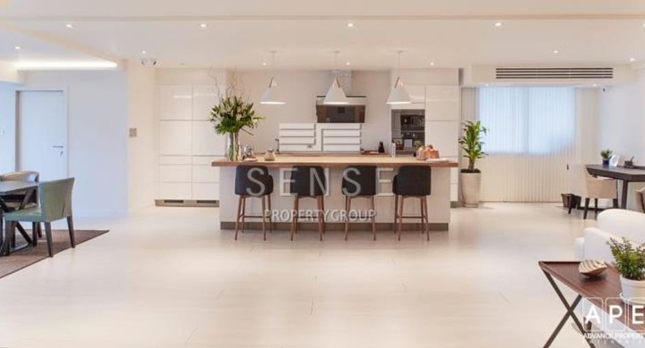 For rent 3 bedrooms condo in Watthana, Bangkok