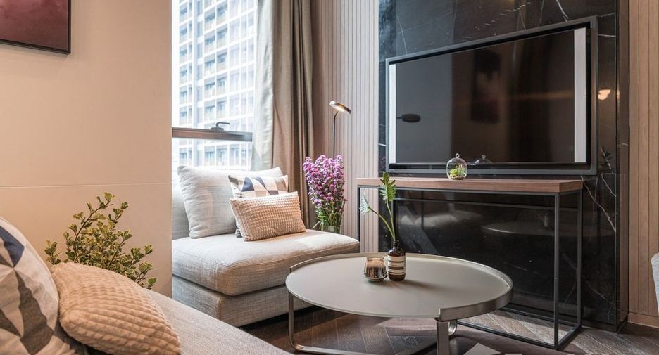 For rent 1 bed condo in Khlong Toei, Bangkok