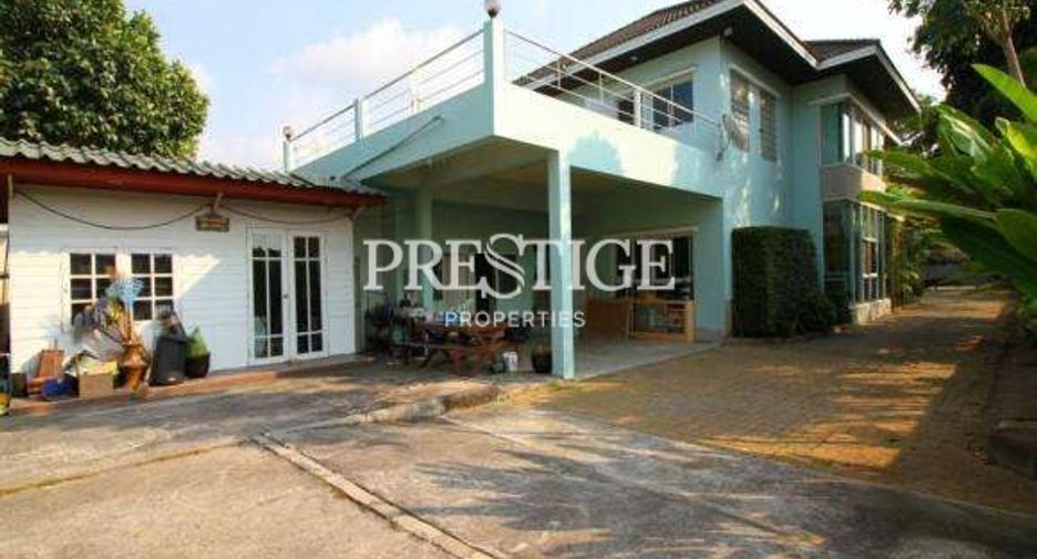 Haus zum Kauf mit 6 Zimmer in Bang Lamung, Chonburi