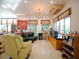 Haus zum Kauf mit 6 Zimmer in Bang Lamung, Chonburi