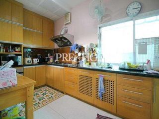Haus zum Kauf mit 6 Zimmer in Bang Lamung, Chonburi