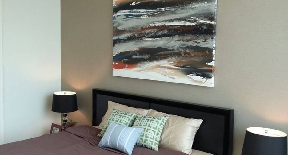 For rent 3 bedrooms condo in Watthana, Bangkok