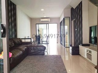 For rent 3 ベッドルーム townhouse in Bang Khen, Bangkok