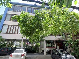 For rent 1 bed office in Khlong Toei, Bangkok