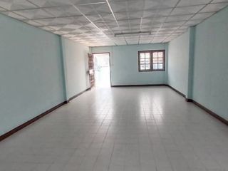For sale 2 bed townhouse in Mueang Nakhon Pathom, Nakhon Pathom