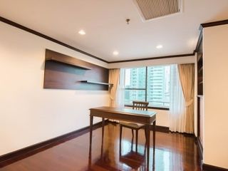 For rent 3 ベッドルーム condo in Khlong Toei, Bangkok