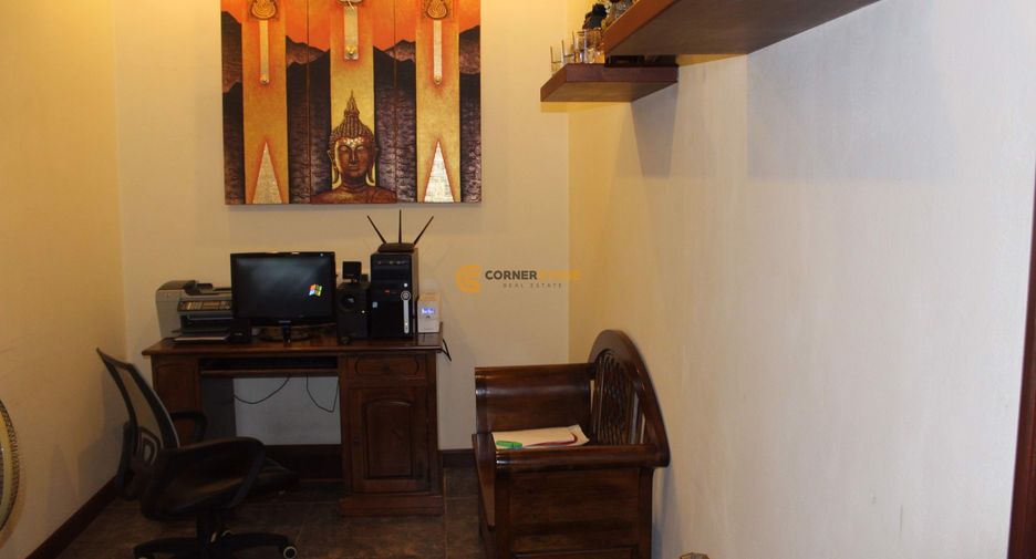 For rent and for sale 4 bedrooms house in Bang Lamung, Chonburi