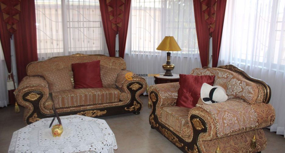For rent and for sale 4 bedrooms house in Bang Lamung, Chonburi