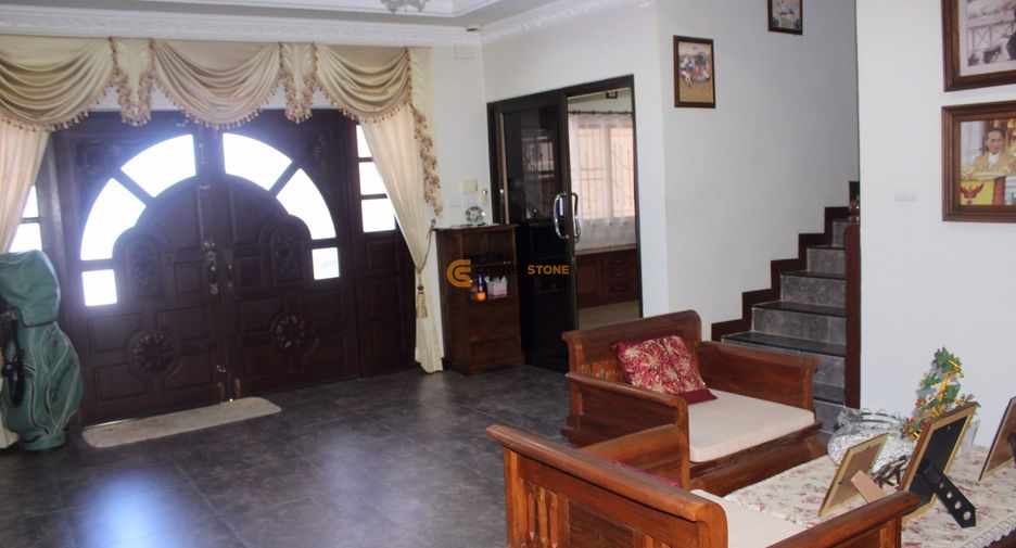 For rent and for sale 4 bedrooms house in Bang Lamung, Chonburi