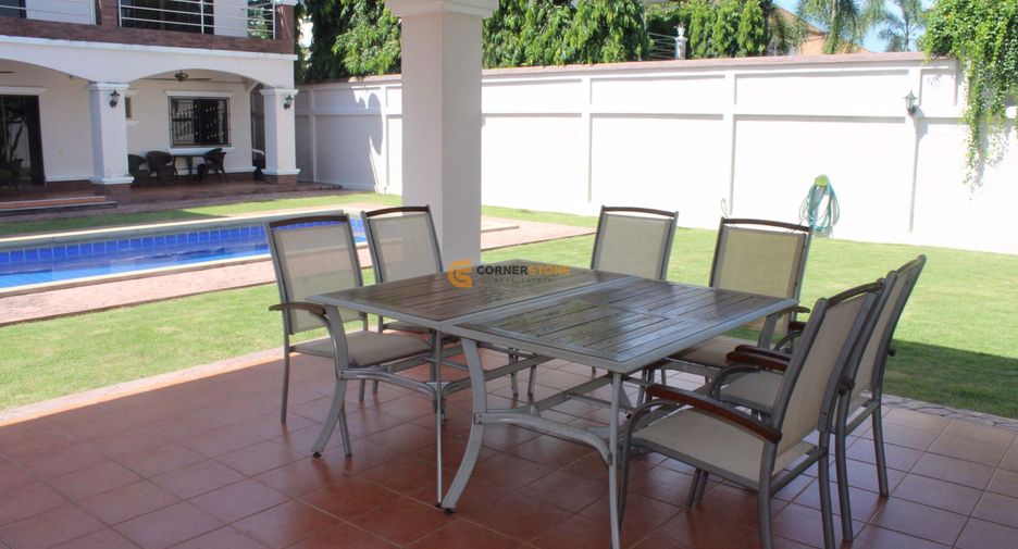 For rent and for sale 4 bedrooms house in Bang Lamung, Chonburi