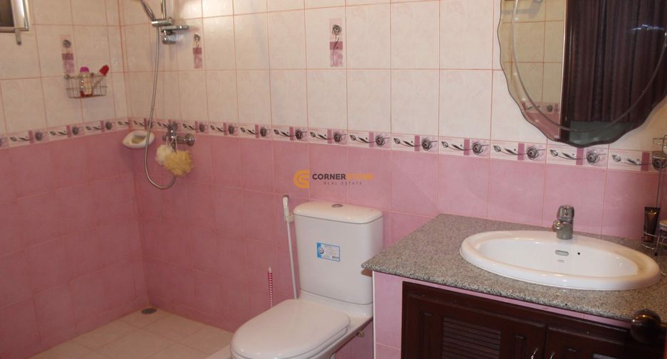 For rent and for sale 4 bedrooms house in Bang Lamung, Chonburi