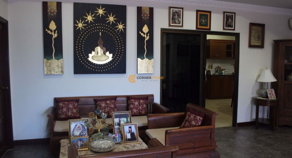 For rent and for sale 4 bedrooms house in Bang Lamung, Chonburi