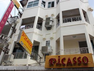 For sale 7 Beds townhouse in Kathu, Phuket