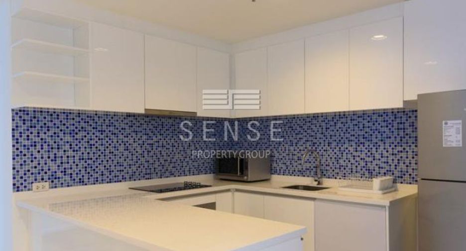 For rent 3 bedrooms condo in Pathum Wan, Bangkok
