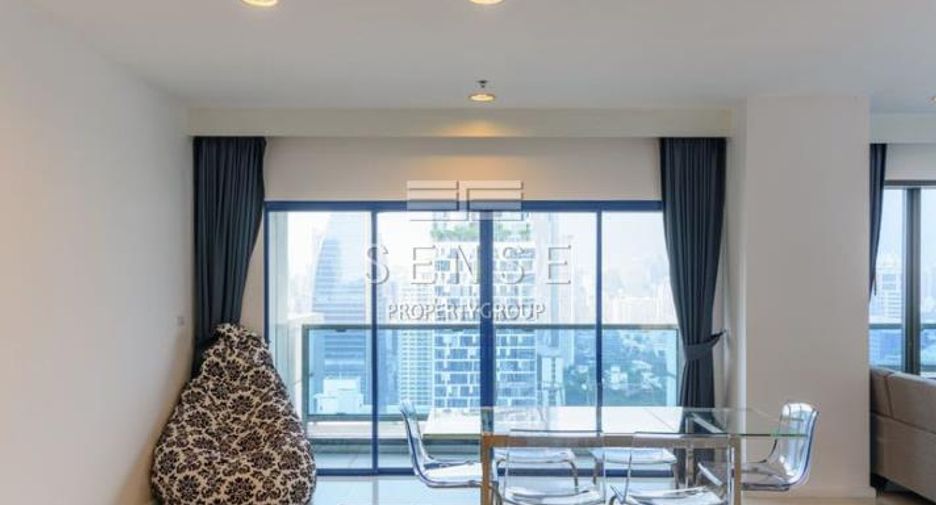For rent 3 bedrooms condo in Pathum Wan, Bangkok
