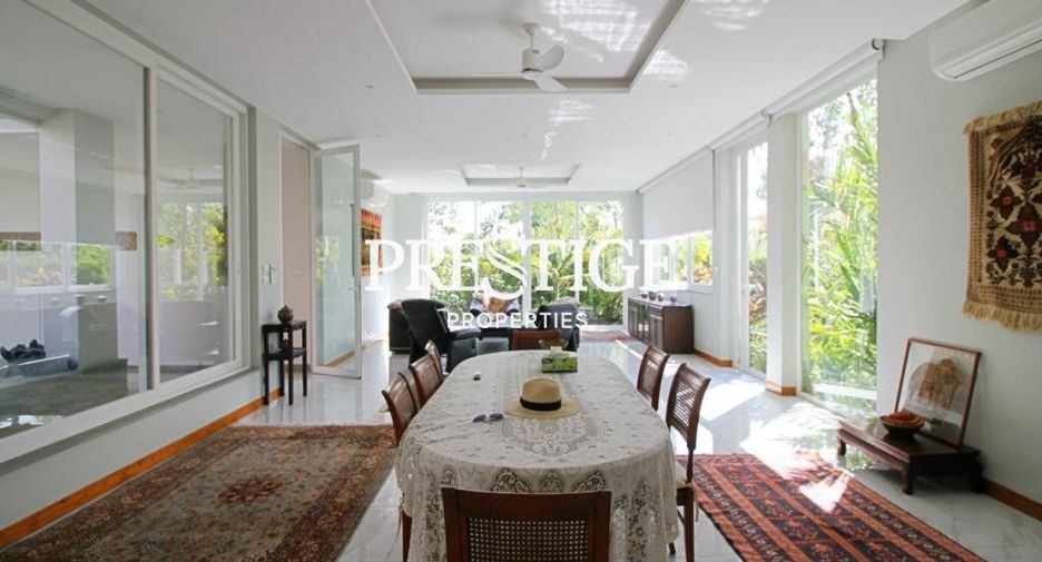 Casa en alquiler y en venta de 4 habitaciones en Sattahip, Chonburi
