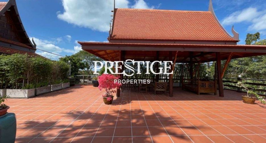 Casa en alquiler y en venta de 4 habitaciones en Sattahip, Chonburi