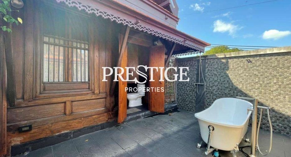 Casa en alquiler y en venta de 4 habitaciones en Sattahip, Chonburi