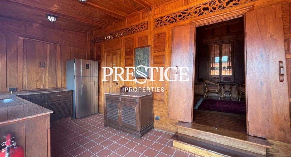 Casa en alquiler y en venta de 4 habitaciones en Sattahip, Chonburi