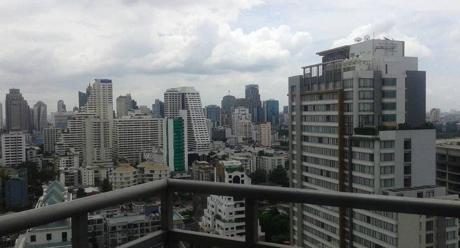 For sale 2 bedrooms condo in Pathum Wan, Bangkok