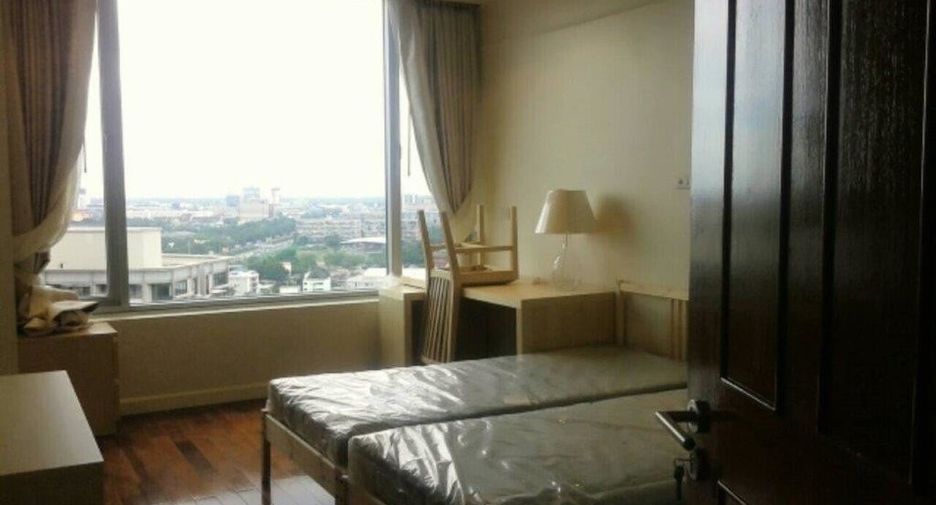 For sale 2 bedrooms condo in Pathum Wan, Bangkok