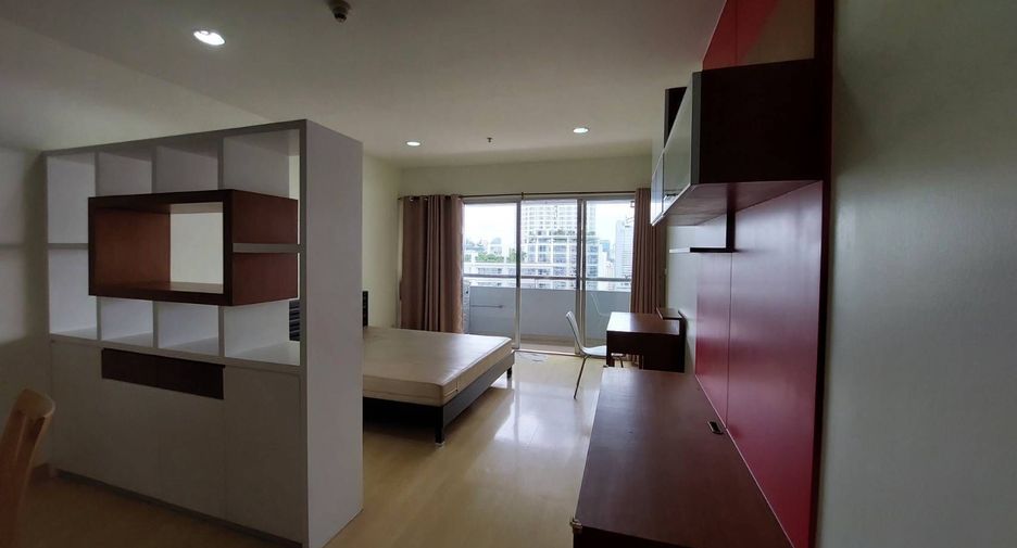 For sale studio condo in Pathum Wan, Bangkok