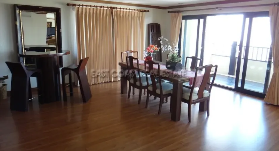 For sale 2 ベッドルーム condo in Bang Lamung, Chonburi