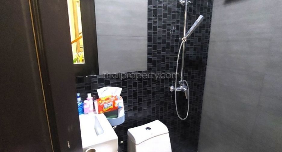 À vendre 5 chambres maison à Bang Lamung, Chonburi
