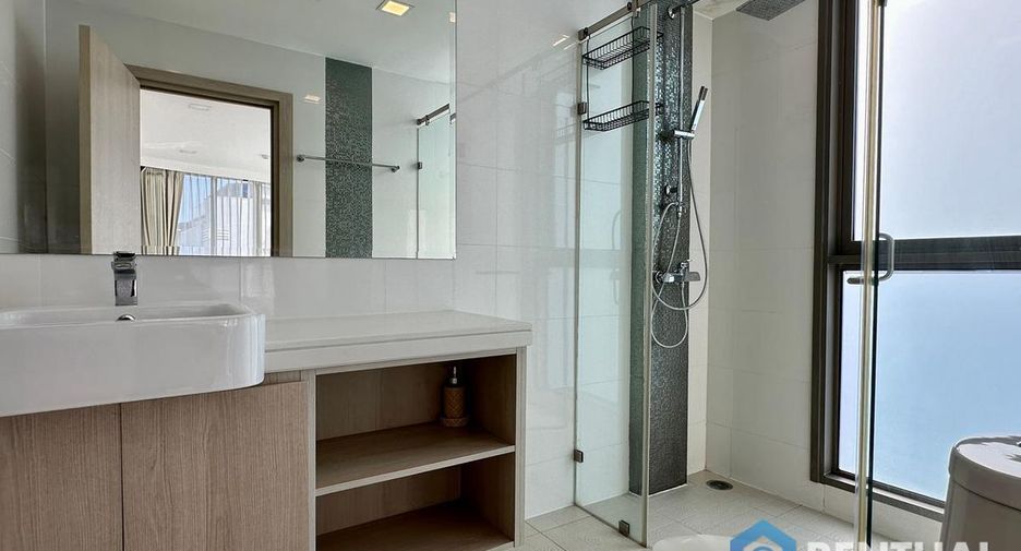 For sale 2 bedrooms condo in Pratumnak, Pattaya