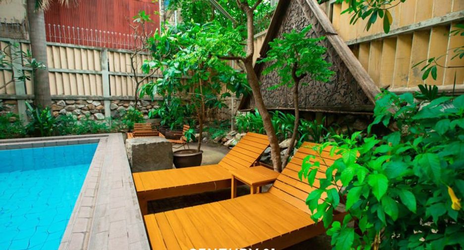 For rent 3 bedrooms apartment in Pathum Wan, Bangkok