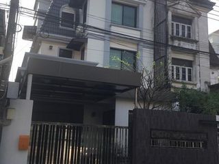 For rent 2 bed office in Suan Luang, Bangkok