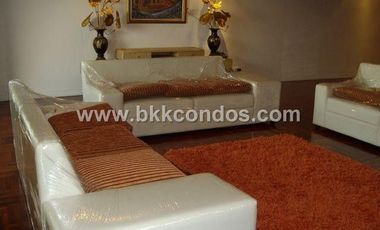 For rent 3 bed condo in Watthana, Bangkok