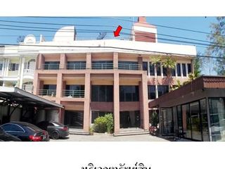 出售 商业空间 在 Saphan Sung, 曼谷