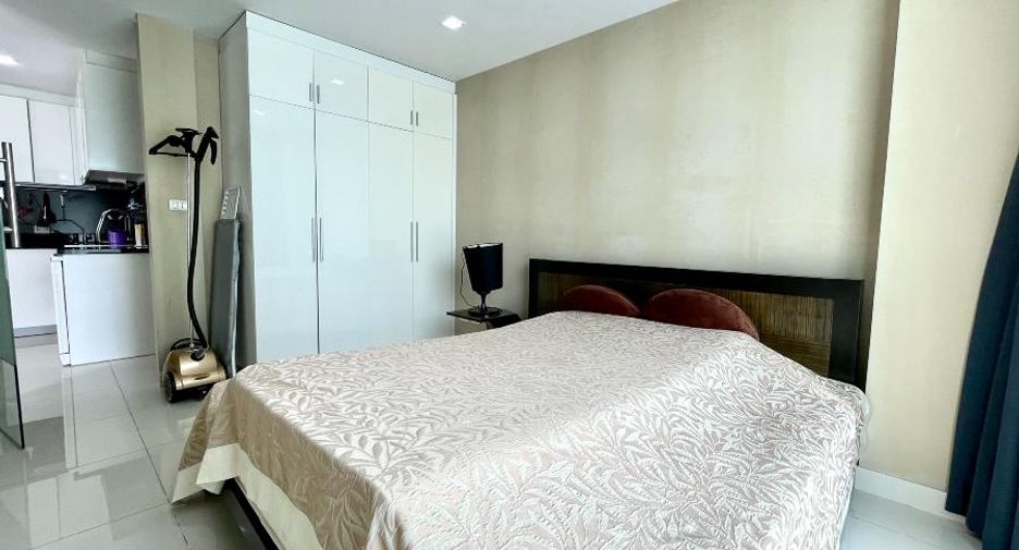 For sale 2 Beds condo in Pratumnak, Pattaya