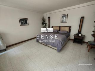 For sale 3 bed condo in Huai Khwang, Bangkok