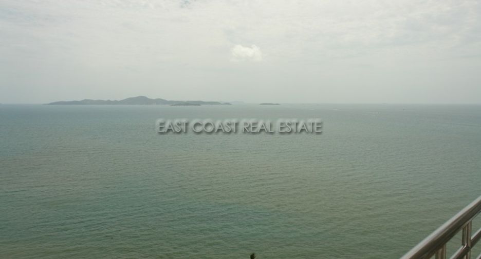 For rent 3 bedrooms condo in Bang Lamung, Chonburi