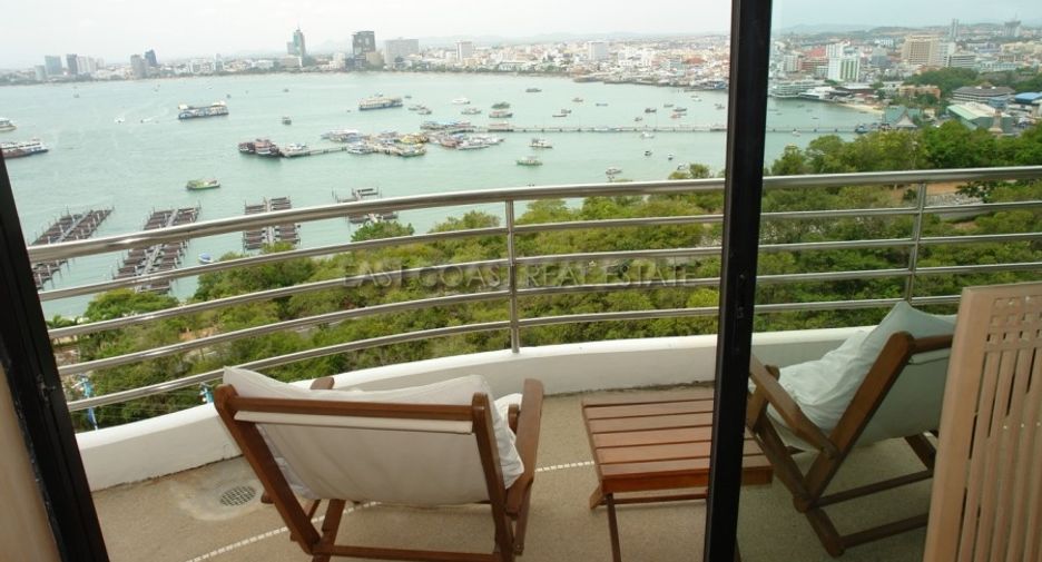 For rent 3 bedrooms condo in Bang Lamung, Chonburi