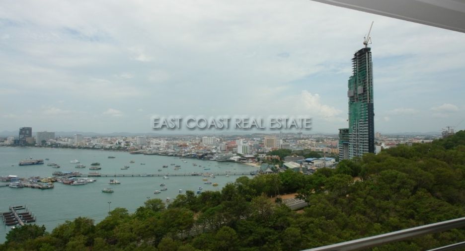 For rent 3 bedrooms condo in Bang Lamung, Chonburi