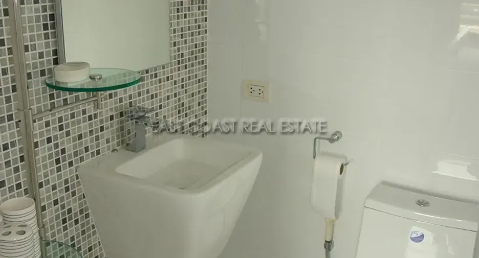 For rent 3 bedrooms condo in Bang Lamung, Chonburi
