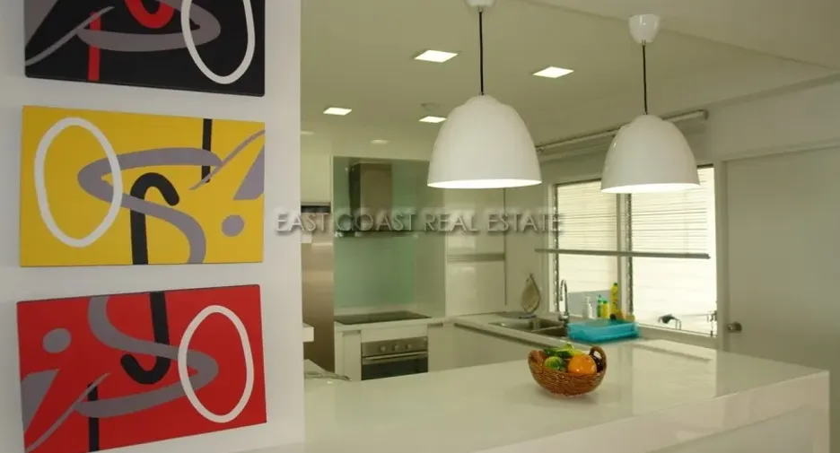 For rent 3 bedrooms condo in Bang Lamung, Chonburi