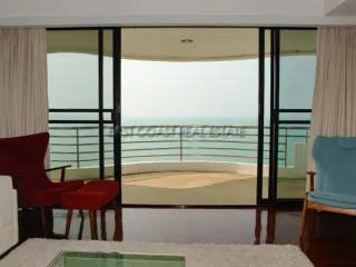 For rent 3 bedrooms condo in Bang Lamung, Chonburi