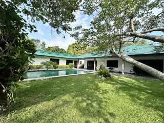 For sale 4 bed house in Sattahip, Chonburi
