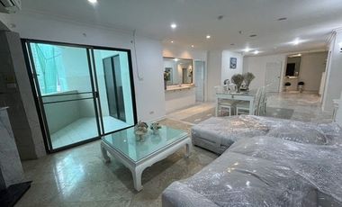 For rent 3 bed condo in Khlong Toei, Bangkok