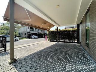 For sale 4 Beds house in Khan Na Yao, Bangkok