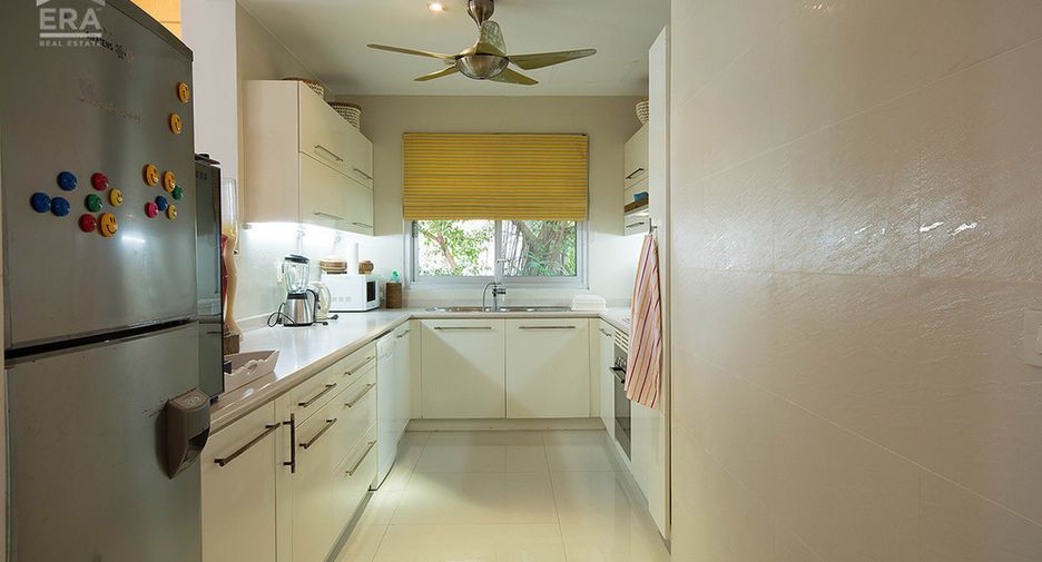 For sale 3 ベッドルーム condo in Klaeng, Rayong