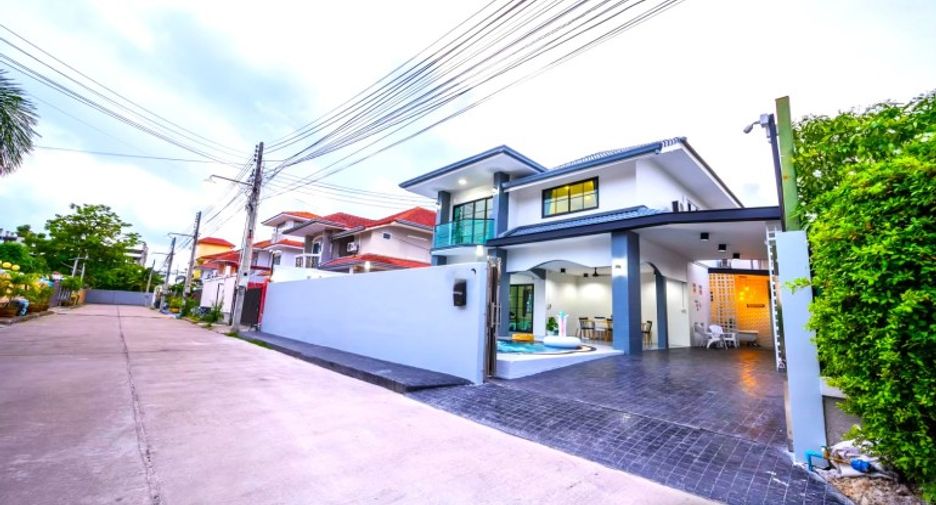 For sale 6 bed house in Jomtien, Pattaya