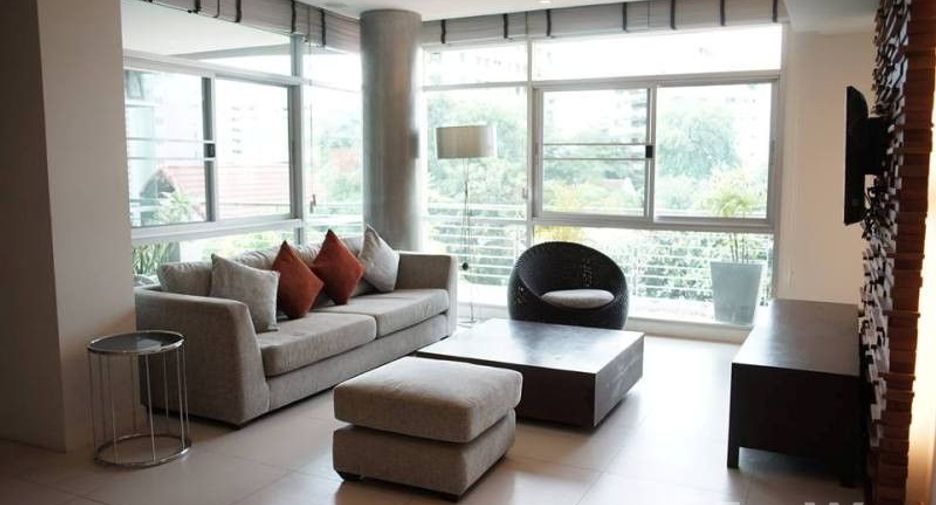 For rent 3 bed condo in Watthana, Bangkok