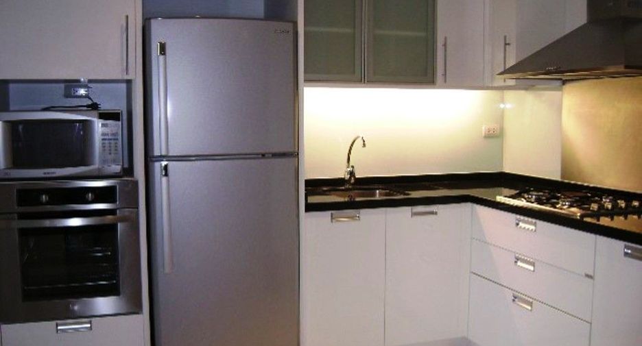 For rent 3 bed condo in Watthana, Bangkok
